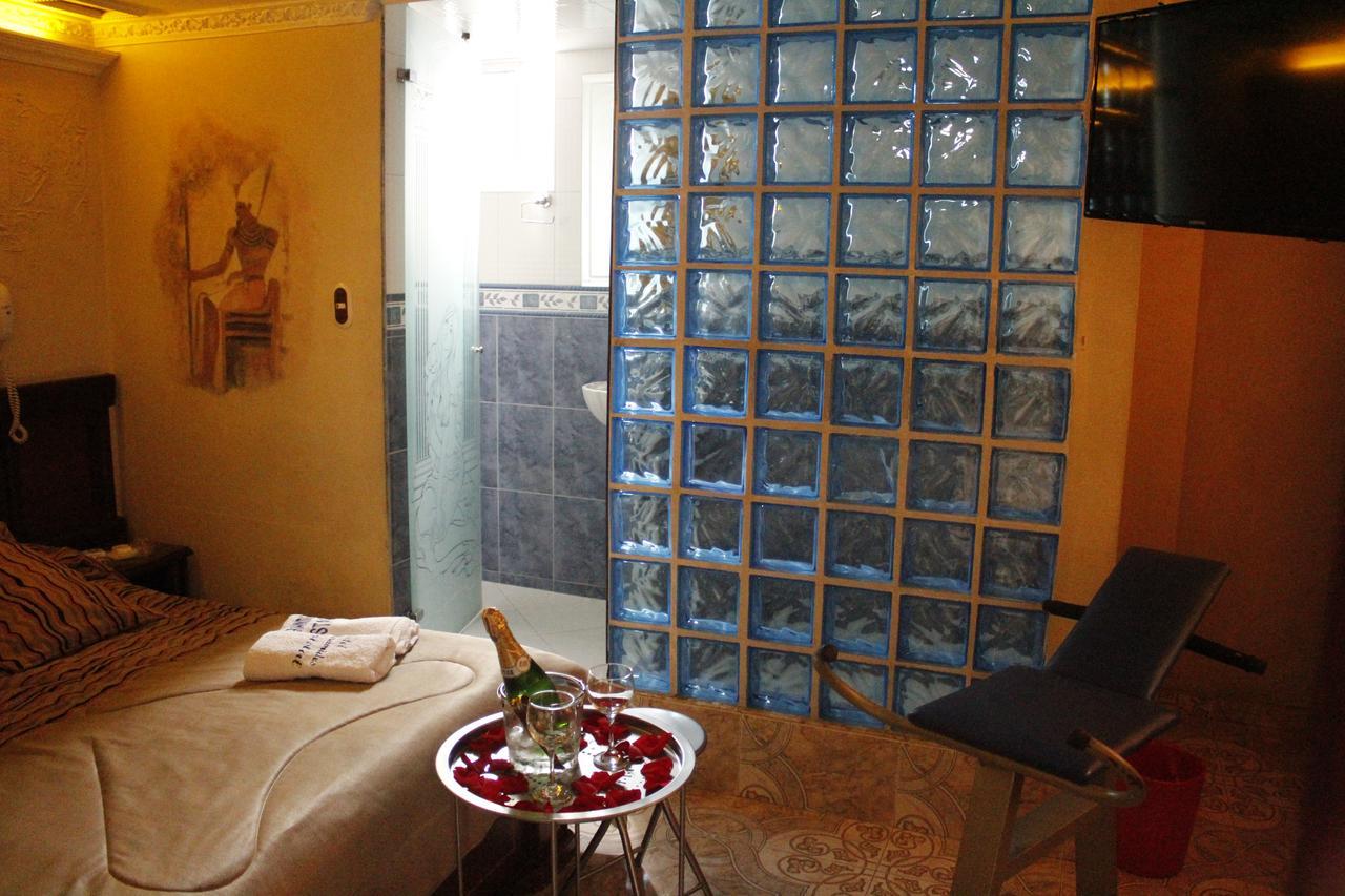 Motel Piramides De Cristal Bogotá Kültér fotó