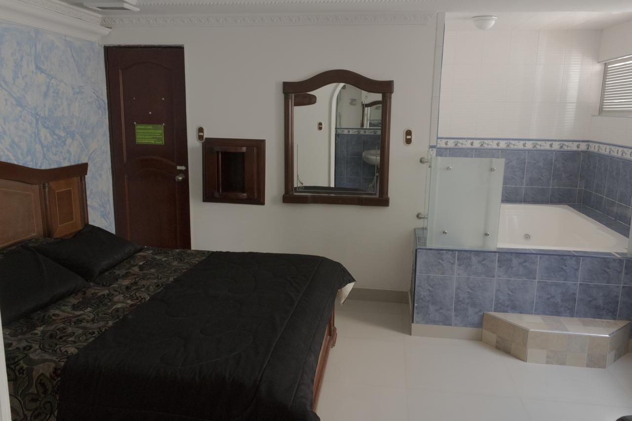 Motel Piramides De Cristal Bogotá Kültér fotó