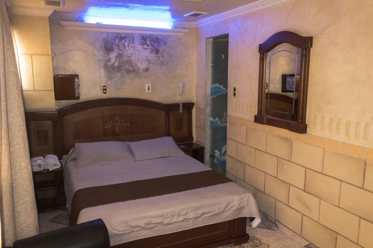 Motel Piramides De Cristal Bogotá Kültér fotó